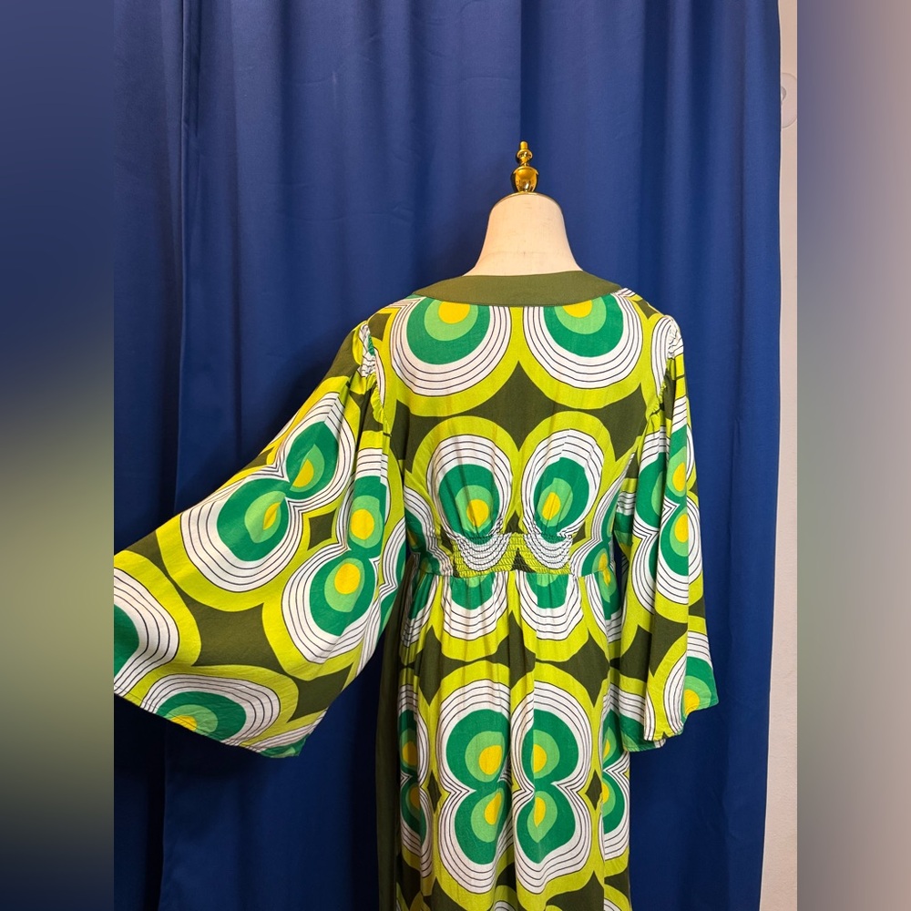 Green Patterned Maxi Dress - Picture 8 of 9